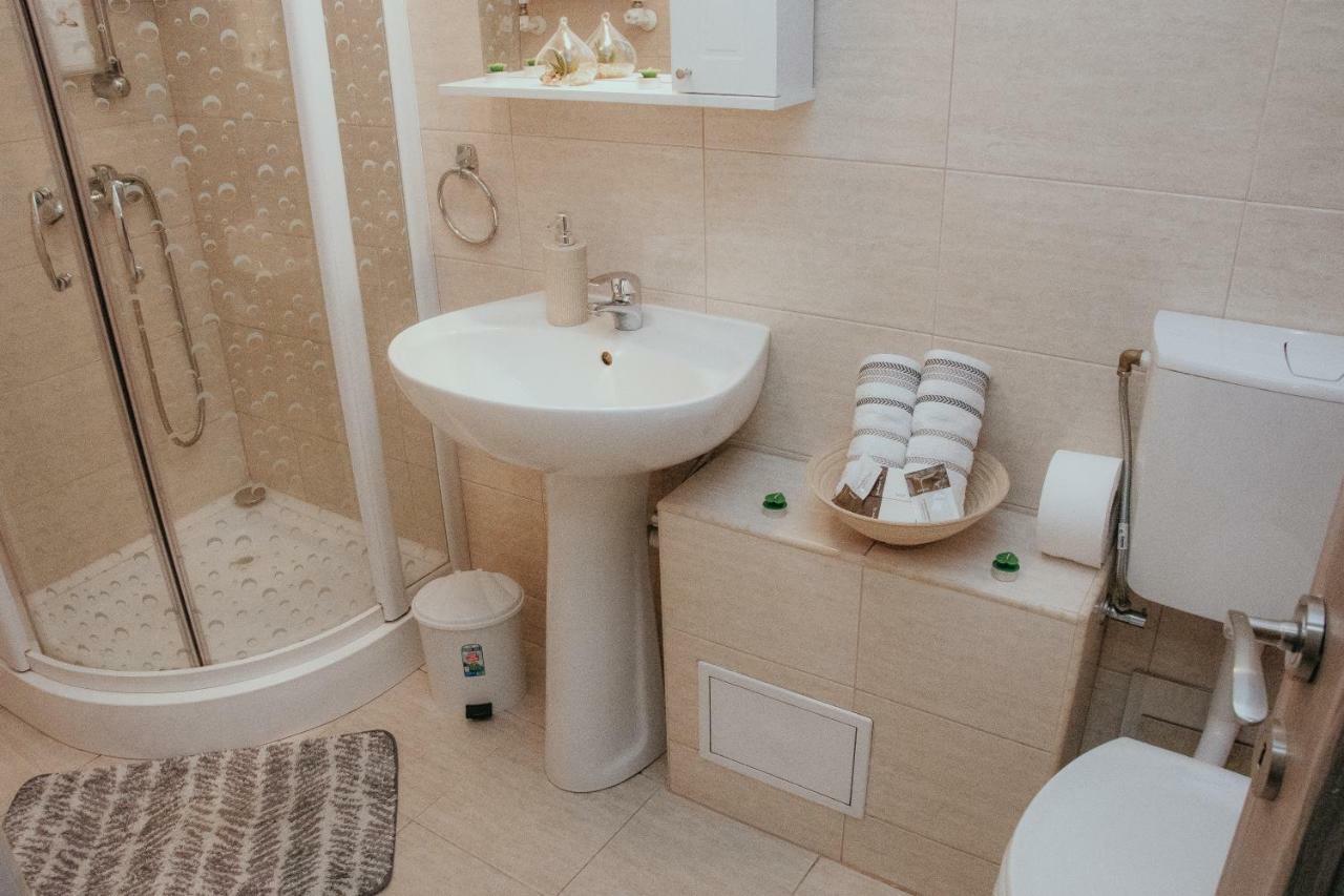 Апартаменты Apartament 1 Decembrie Алба-Юлия Экстерьер фото